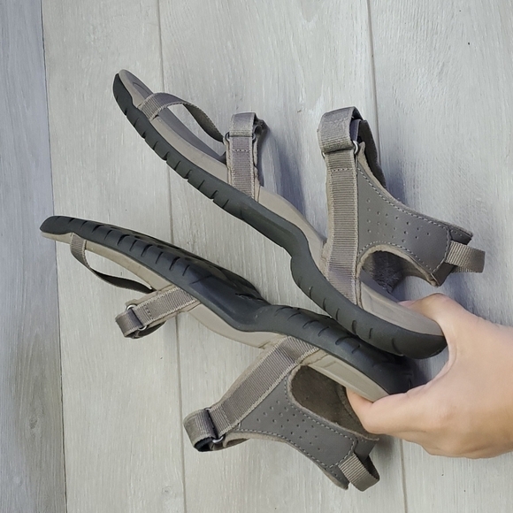 Teva Women Vera Water-ready  Outdoor Hiking Hook&loop Sandals shoes sz 10 - Picture 9 of 12